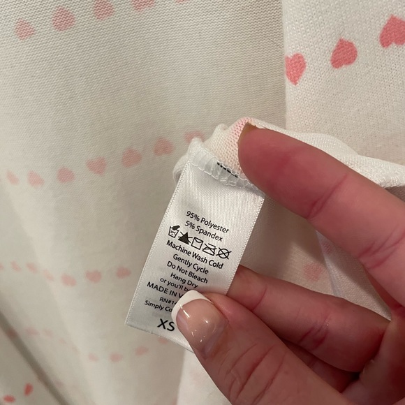 LulaRoe NWT White Cardigan with Pink Hearts Women’s Size XS - Picture 2 of 9